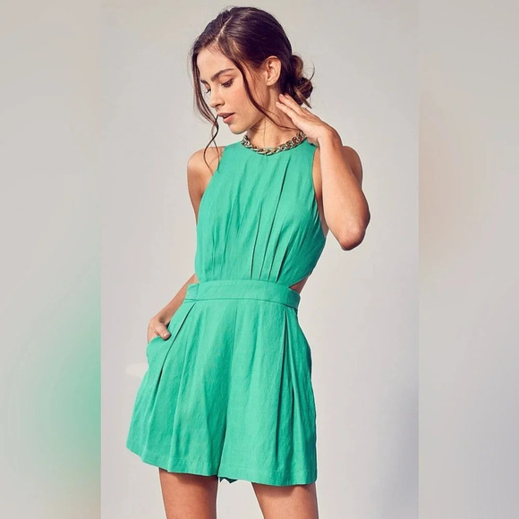 NWT DO + BE Jada Romper. Size Medium. - Picture 1 of 7